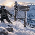 Cambre d aze : panneau Eyne et Saint-Pierre-dels-Forcats, neige et skieur
