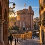 Perpignan a voir : Castillet et ruelles du centre ancien